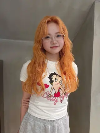 ロング カラー Nikiita/ shionのヘアスタイル