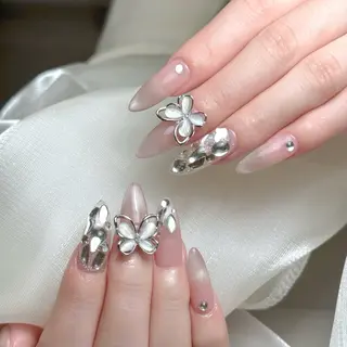 ネイル Maggie Nail🦩のネイルデザイン