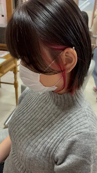 ショート カラー 黒田 海紘のヘアスタイル