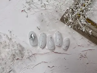 ミディアム ネイル ネイルPetit Ribbonのネイルデザイン