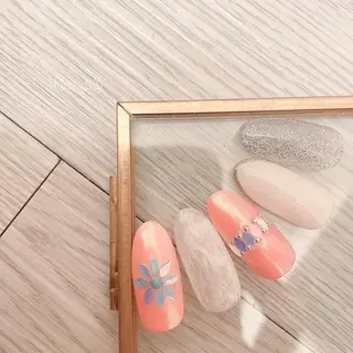 ネイル White lily所属・牧田 雅世のネイルデザイン