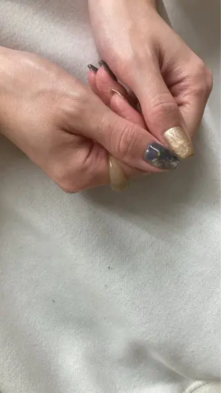 ネイル nailsalon　hue所属・小山 羽奈のネイルデザイン