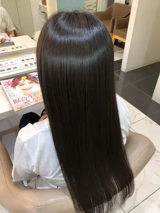 ロング パーマ 安井　昴 💫ブリーチ縮毛矯正のヘアスタイル