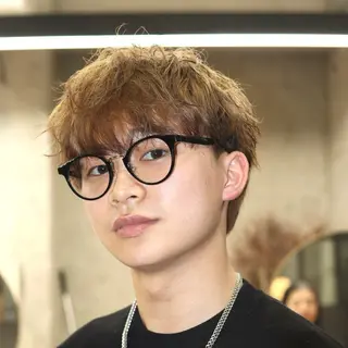 カラー メンズ あずまりんの/メンズ ブリーチ特化のヘアスタイル