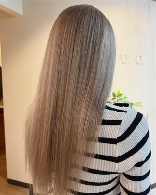 ロング 宮本 いぶきのヘアスタイル