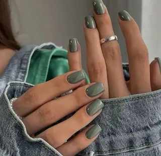 ネイル 高木 維麗絲のネイルデザイン