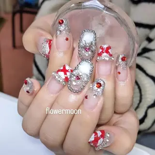 ネイル フラワー ムーンのネイルデザイン