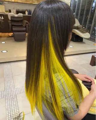 ロング カラー 池田凛/ ハイトーンカラーのヘアスタイル