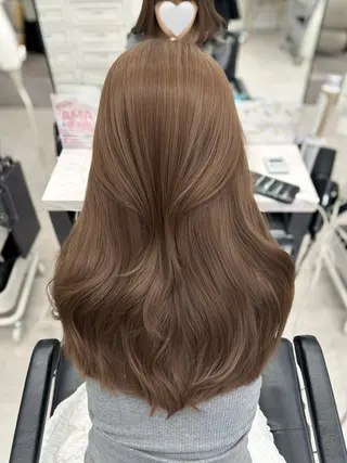 セミロング カラー 韓国ヘア🇰🇷／ 艶カラー鈴木萌愛🩶のヘアスタイル