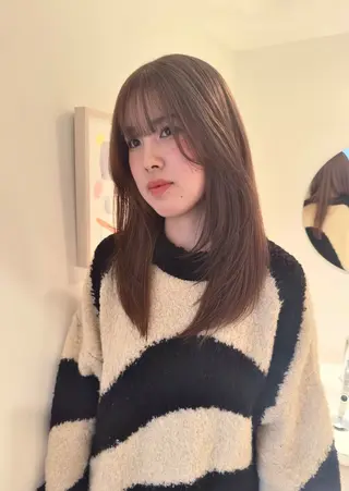 セミロング カラー 磯　亜由香🌼 ブリーチ/ボブカットのヘアスタイル