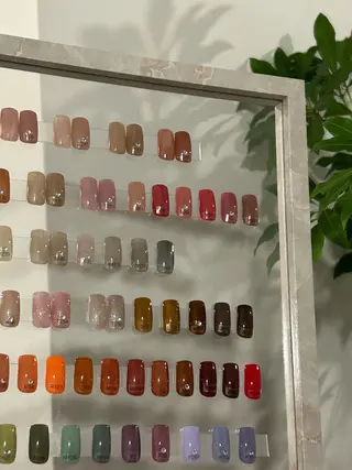 ネイル repos-ルポ-所属・repos yoshitomeのネイルデザイン