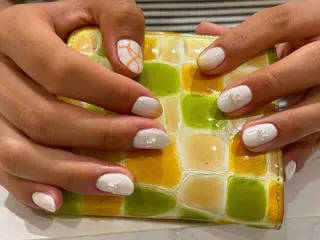 ネイル ꪆৎ平行アーチ ྀི ワカナの眉毛・アイブロウイメージ