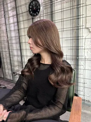 カラー AYANE 韓国ヘア /レイヤーカットのヘアスタイル