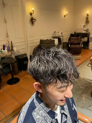 ショート カラー メンズ トリコヘアサロン 新井千智のヘアスタイル