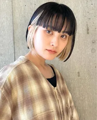 ミディアム カラー ハイトーン/ブロンド ベージュ♡カレンのヘアスタイル