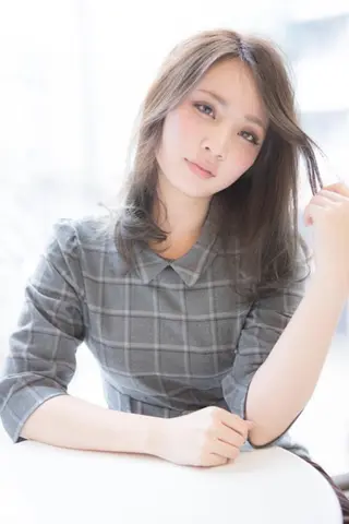 ミディアム beauty: beast 横川店のヘアスタイル