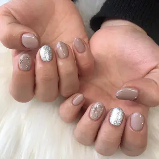 ネイル 西岡 杏のネイルデザイン