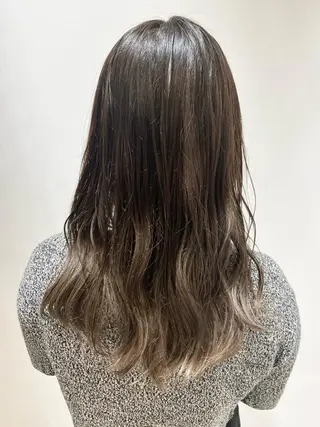 セミロング カラー 🐺ウルフ/レイヤー 似合わせ‎🤍沙羅のヘアスタイル