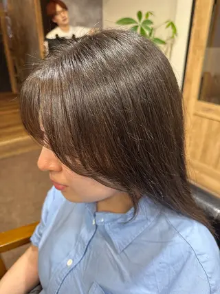 セミロング 亀井 結夏のヘアスタイル