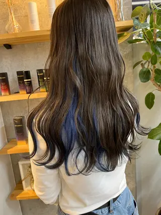 ロング カラー ハイトーンカラ ー/小川のヘアスタイル