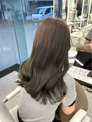 ロング カラー 透明感ハイトーン特化 /ケアブリーチ/莉駒のヘアスタイル