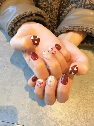 ネイル Nest 岩崎のネイルデザイン