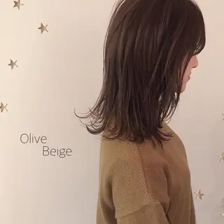 ミディアム カラー salon AKIRA所属・市川 千夏のヘアスタイル