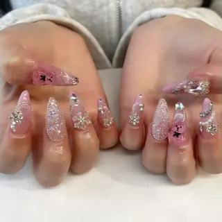 ネイル 💎🐰 saki. m 🐰💎のネイルデザイン