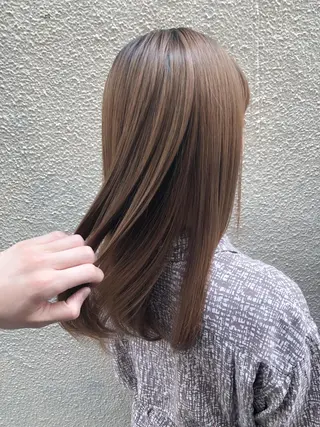 ミディアム カラー Siesta所属・📣髪質改善縮毛矯正 特化美容師｜庭田📣のヘアスタイル