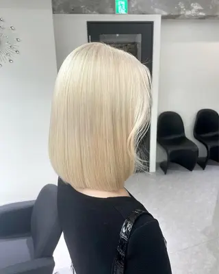 ミディアム 韓国ハイトーン🦋 hikariのヘアスタイル