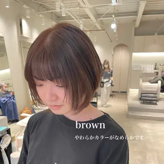 ミディアム 峯崎 葵のヘアスタイル