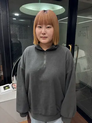 ショート 柔らかストレートと ツヤカラー/和田陽向のヘアスタイル