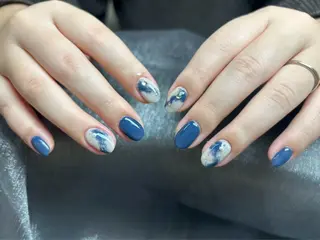 ネイル Kaka_ パラジェル、長さだしのネイルデザイン