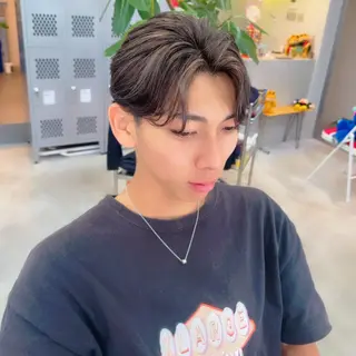 ショート カラー 岡野 静華のヘアスタイル