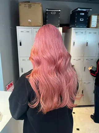 ロング カラー ブリーチカラー 🩵MIZUKIのヘアスタイル