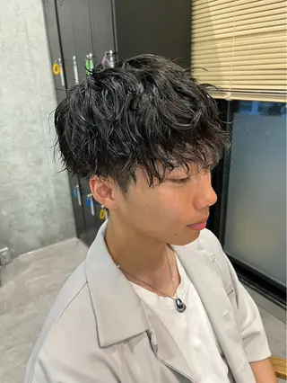 パーマ メンズ 🎀縮毛矯正.暗髪 .艶髪🩶ちひろのヘアスタイル