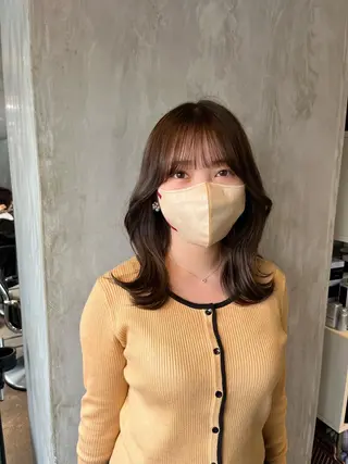 セミロング カラー 髪質改善／縮毛矯正 関根青葉のヘアスタイル