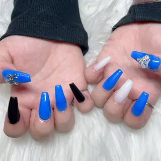 ネイル 石王 美羽のネイルデザイン