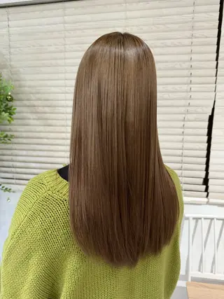 ロング 透明感/グレージュ/ MOMOKO🩵のヘアスタイル