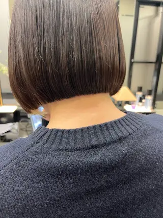 ショート ウスイマイコ カット/ケアカラーのヘアスタイル