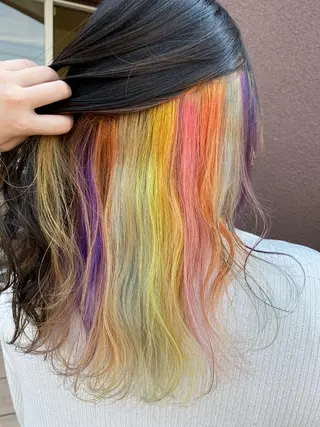 ロング カラー 加藤 郁のヘアスタイル