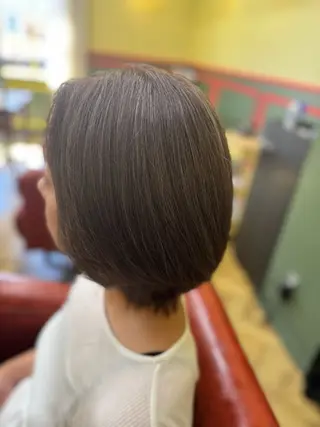 ショート カラー cureK所属・米倉 麻衣のヘアスタイル