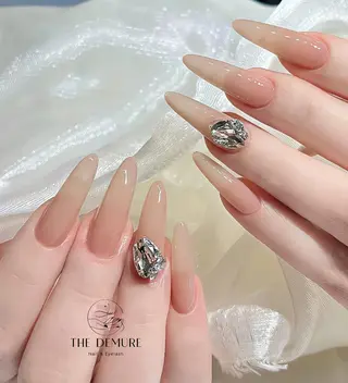 ネイル Demure Momo銀座店のネイルデザイン