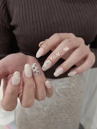 ネイル Ui_Amor (パラジェル)のネイルデザイン