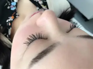 マツエク・マツパ ネイルリスト💅 HANAのネイルデザイン