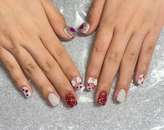 ネイル VIERU 🌈🎀💖のネイルデザイン