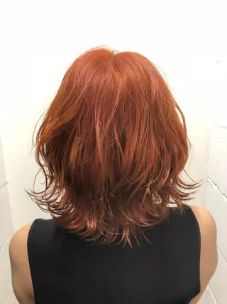 ミディアム カラー Kro ハイトーン×ブリーチのヘアスタイル