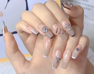 ネイル D-BEAUTY Nailsalonのネイルデザイン