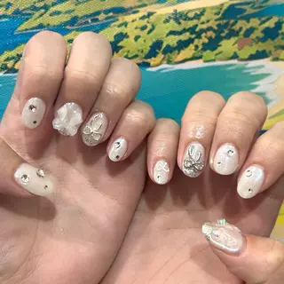 ネイル MODA MANAMIᵕ̈のネイルデザイン