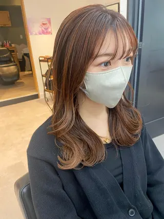 セミロング カラー ダブルカラー 🌙ｃｈｉｎａｒｉのヘアスタイル